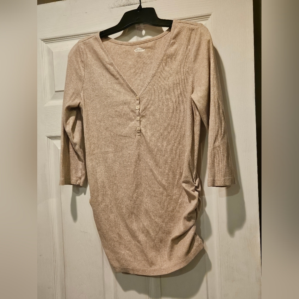 OLD NAVY MATERNITY TOP